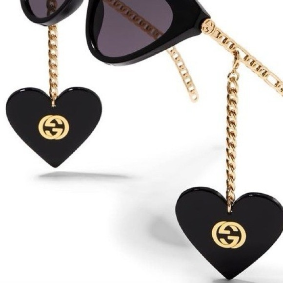 Gucci Black Heart Charms - Picture 1 of 3